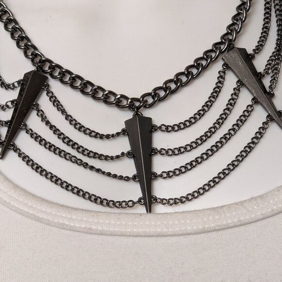 Vintage spikes & chain metal & links statement necklace - Picture 2 of 5
